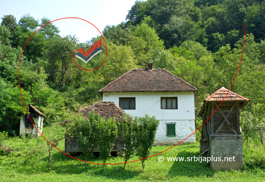Tradicionalno domaćinstvo: kuća, koš, pušnica i ambar, Velika Reka, Mali Zvornik