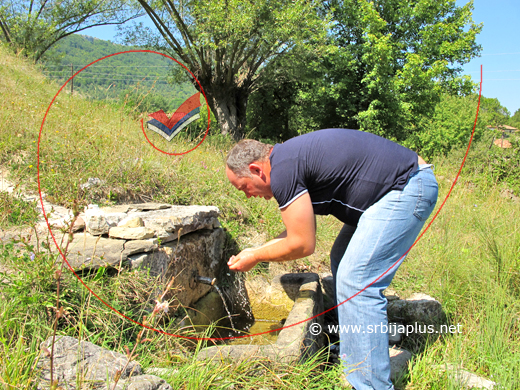 Česma sa čistom i hladnom vodom, u centru sela, Vlkovija, Dimitrovgrad