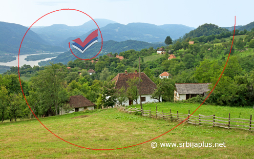 Panorama sela Voljevci, s pogledom na Drinu i bosanske planine, Mali Zvornik
