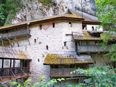 Srednjevekovni manastir Crna reka, Ribariće / Crna Reka, Medieval monastery, Tutin, Serbia