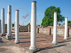 Carska palata, vila u arheološkom nalazištu Felix Romuliana / Emperor palace in archaeological site Felix Romuliana, Gamzigrad, Serbia
