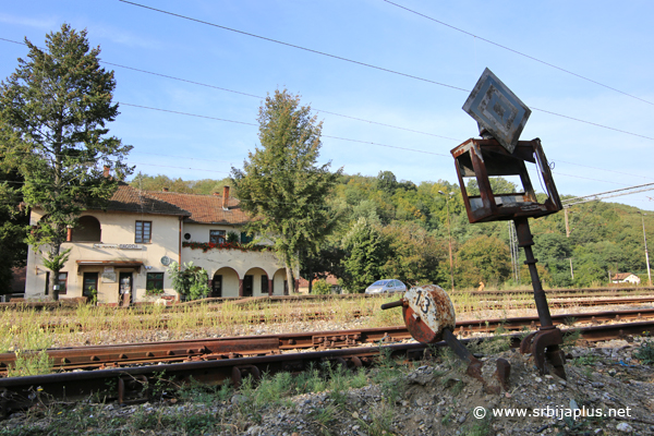 Panorama železničke stanice u Bagrdanu