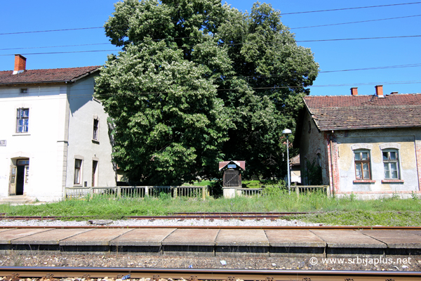 Železnička stanica Braljina