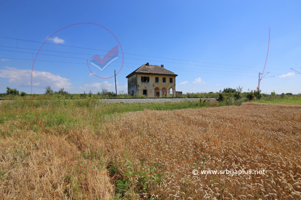 Panorama stare železničke stanice Kraljevci