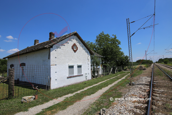 Obnovljena zgrada železničke stanice Kuzmin