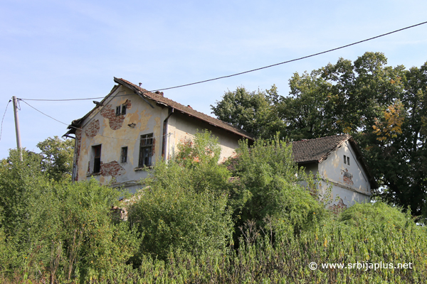 Pogled na železničku stanicu u Laništu