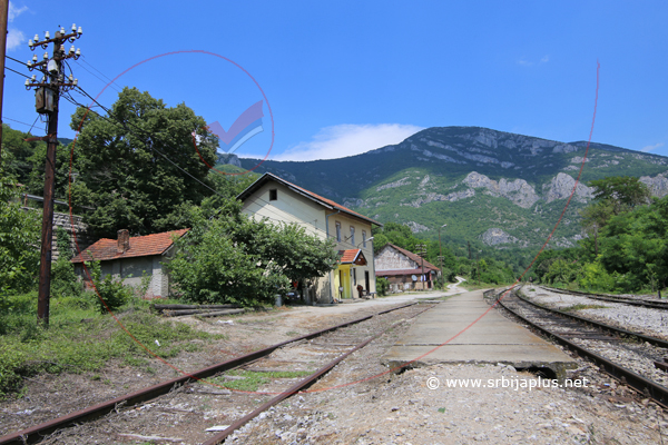 Panorama železničke stanica Ostrovica