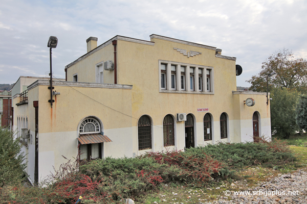 Železnička stanica Rakovica