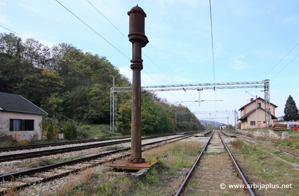 Vodonapojnik za parne lokomotive