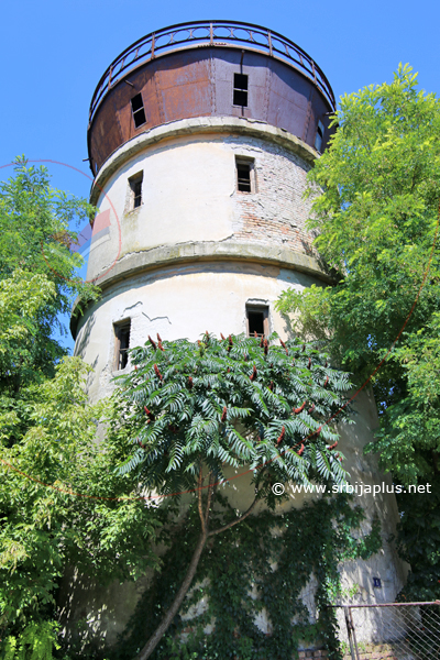 Vodotoranj - sećanje na parni period železnice