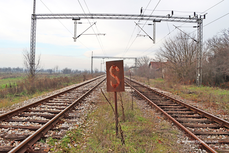 Železnička stanica Brestovac - stanični znak STOP