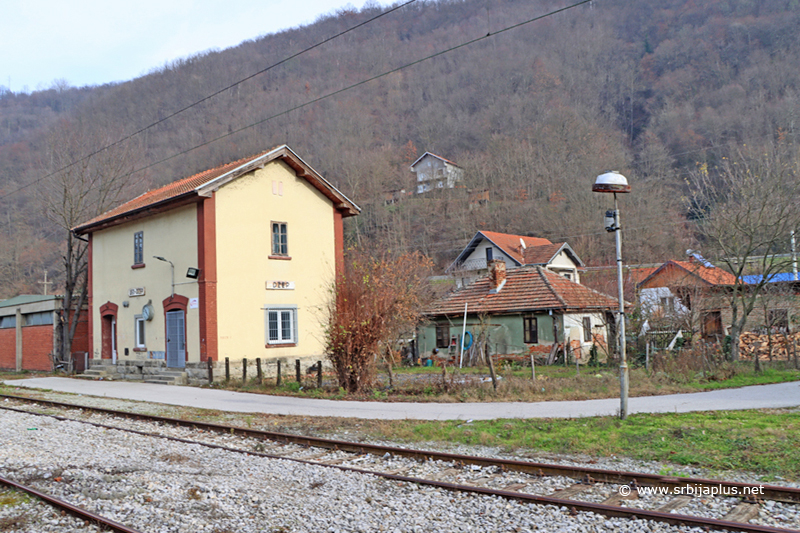 Železnička stanica Džep - prilaz stanici