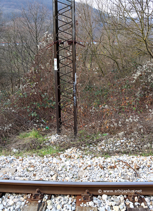 Železnička stanica Džep - stanični peron