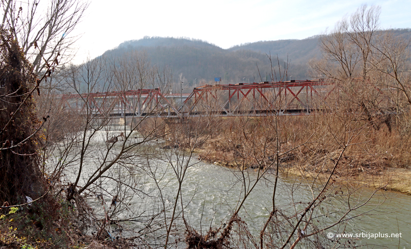 Grdelički most na Južnoj Moravi - mesto NATO napada na putnički voz