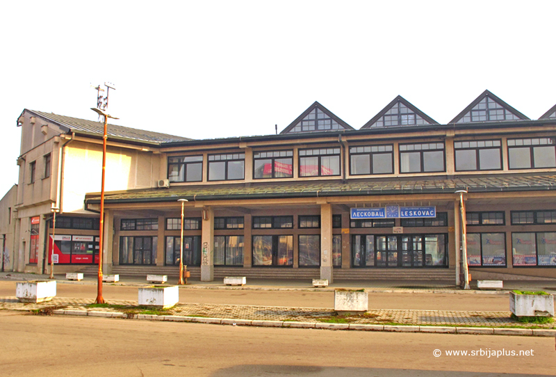 Nova železnička stanica Leskovac - glavni ulaz