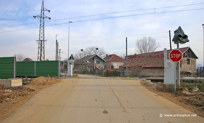 Pružni prelaz kod železničkog stajališta Malošište