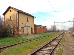Železnička stanica Pečenjevce