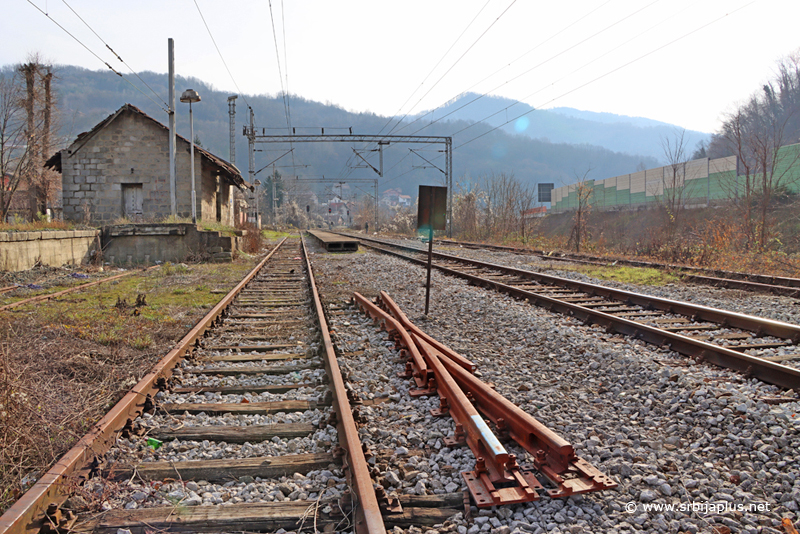 Železnička stanica Predejane