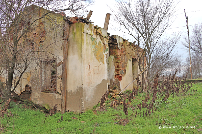 Železnička stanica Priboj Leskovački - prilaz stanici iz pravca naselja