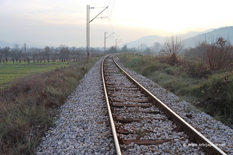 Železničko stajališta Stubal - kolosek prema Priboju Vranjskom